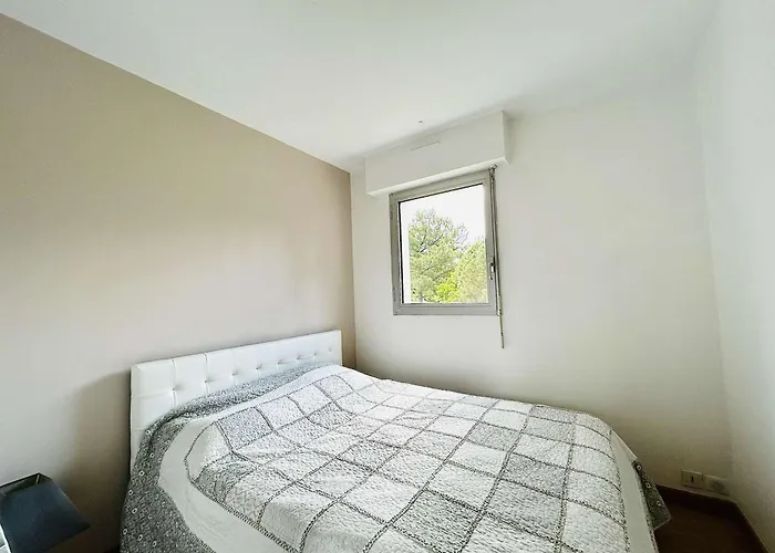 T2 Bis Avec Terrasse, Proche Parc Des Dryades Et - Les Pins - Fr-1-245-199 Apartment *